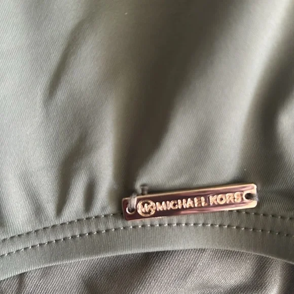 Michael Kors  one piece swimsuit.  Size 6 - Picture 6 of 10